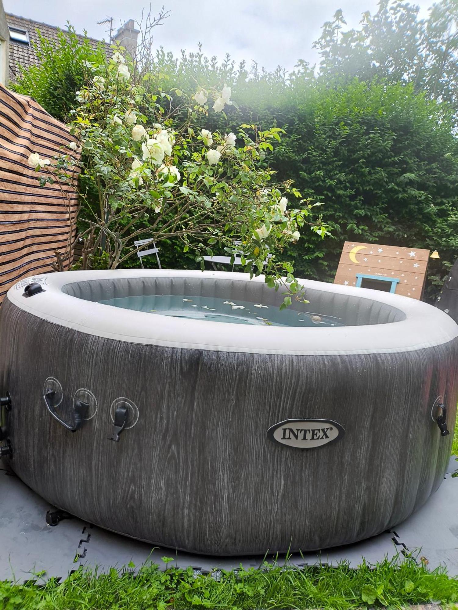 Spa , Jardin 250M2 Et Appartement Cosy De 60 M2 Au Centre Boulogne-sur-Mer Exterior foto